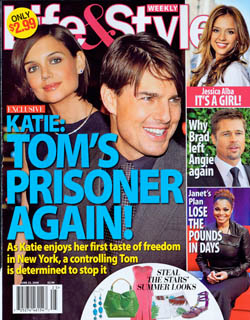 Illustration for article titled This Week In Tabloids: Jamie Lynn Is Jilted, Angelina Is Hormonal